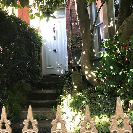 Magnolia Tree House Apartment Glastonbury Exterior foto